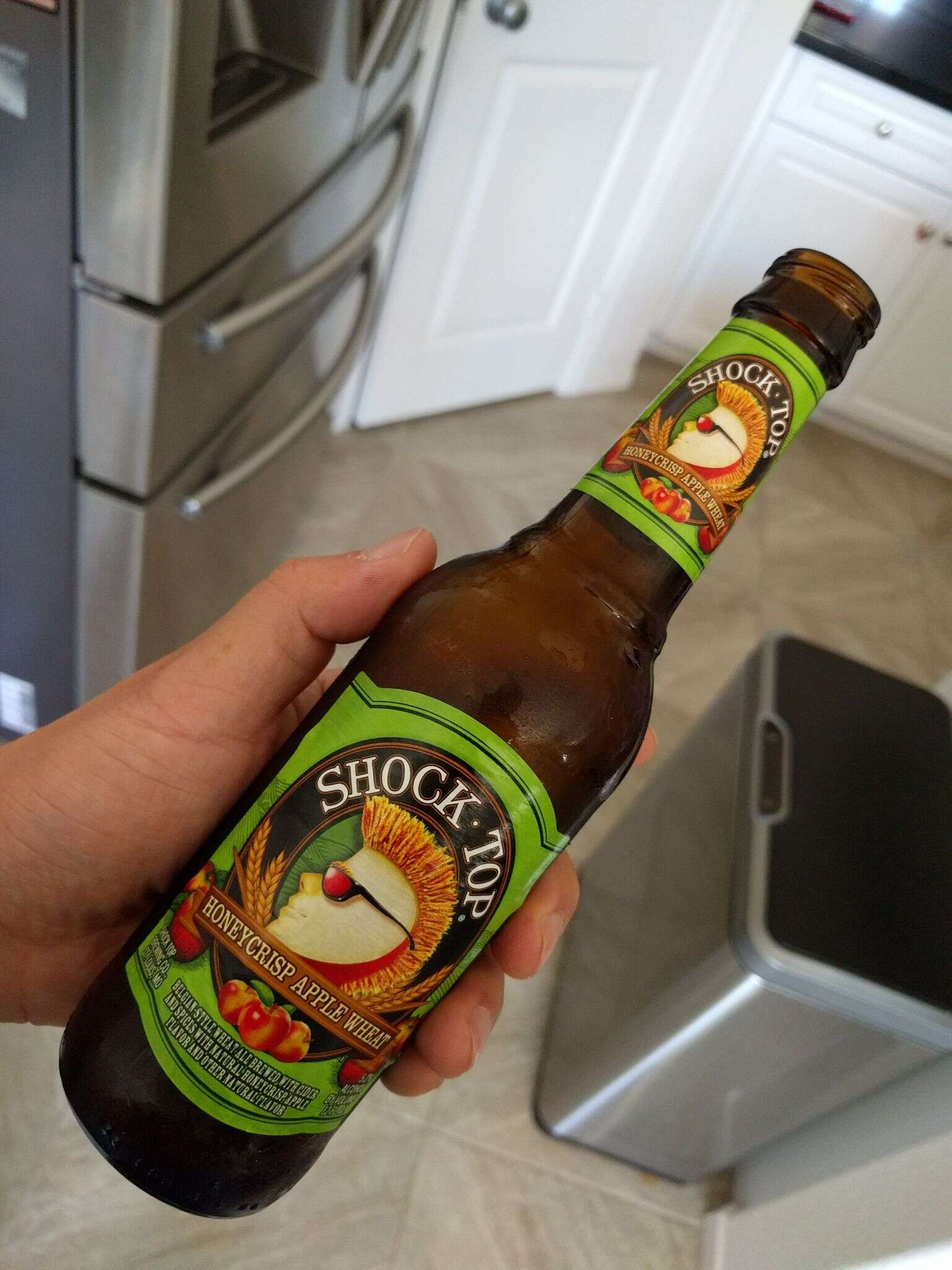 Shock Top Honeycrisp Apple Wheat 20160714 125140